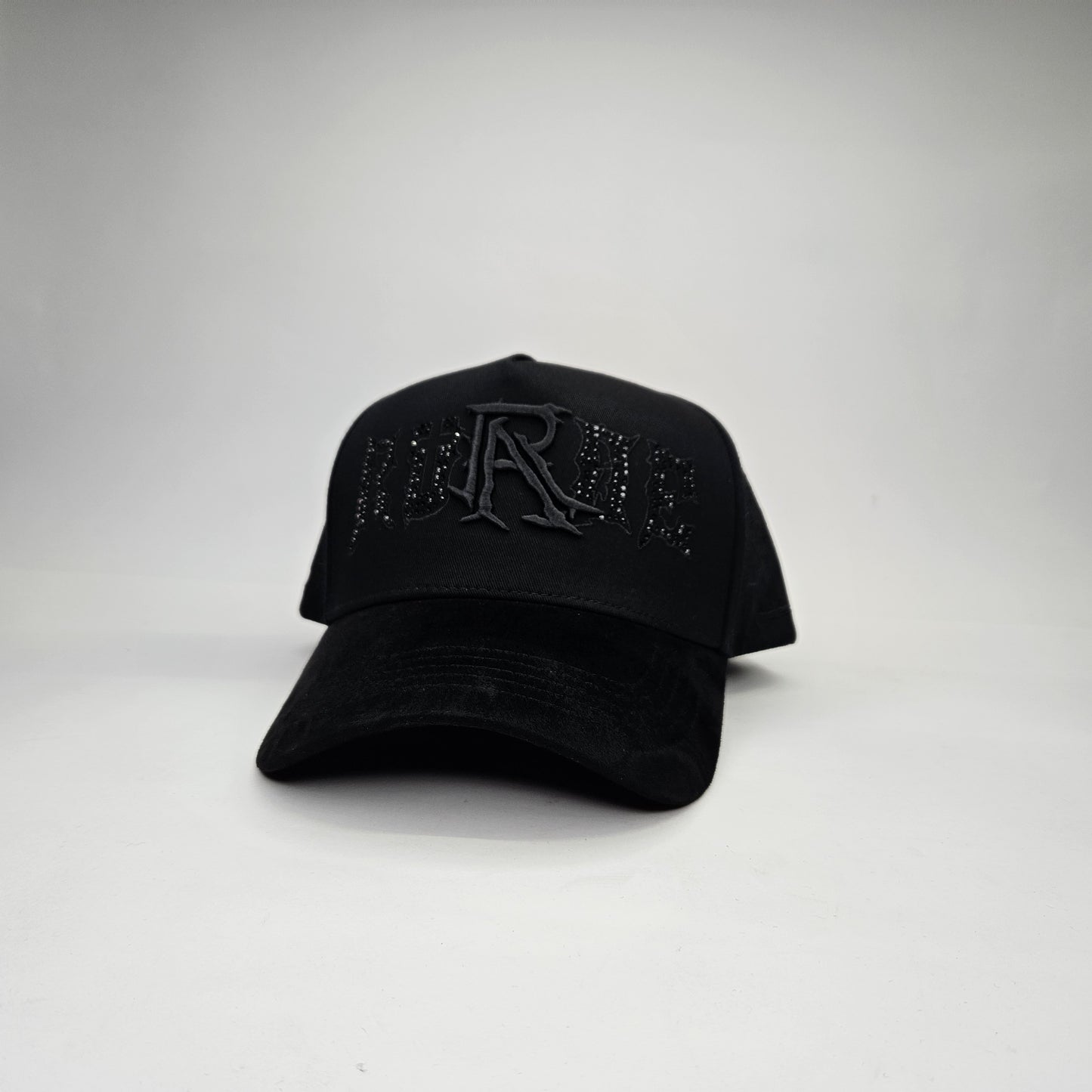 GORRA "RUDE AWAKENINGS" TRIPLE CRYSTALS BLACK