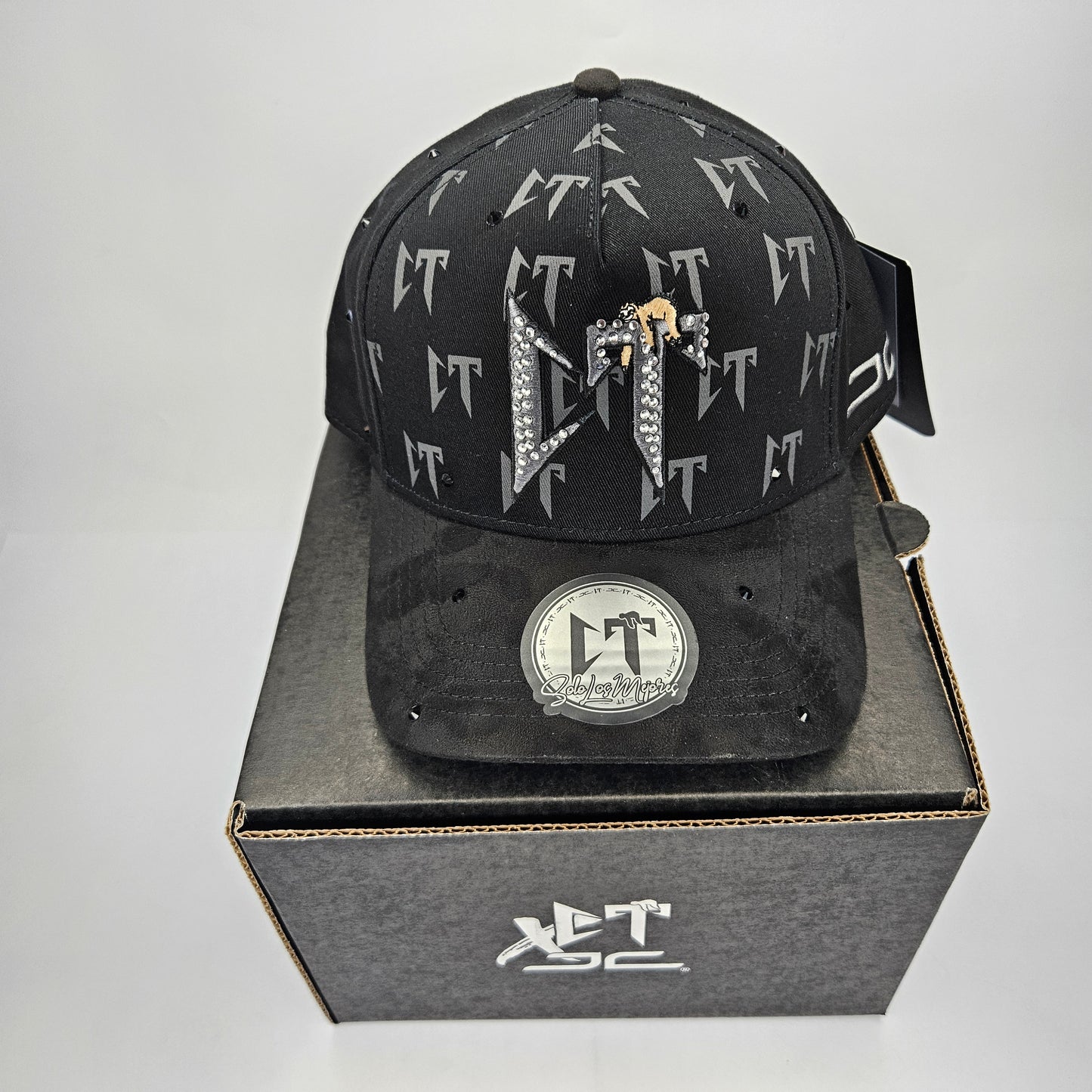 GORRA "JC x NATANAEL CANO" CORRIDOS TUMBADOS ENDIAMANTADO