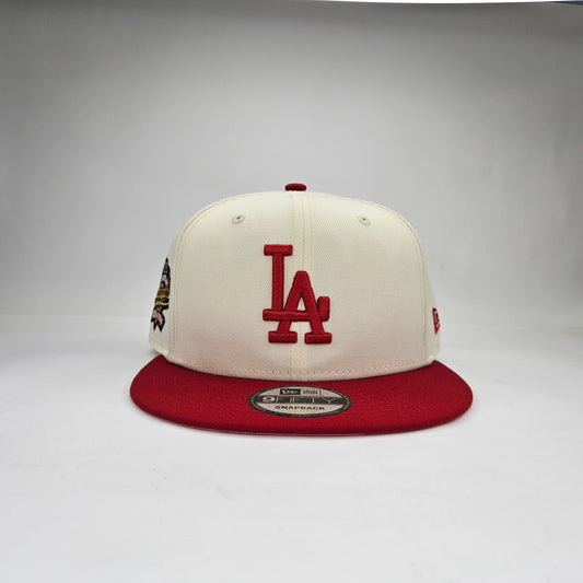 GORRA "NEW ERA" LA CREMA Y ROJO