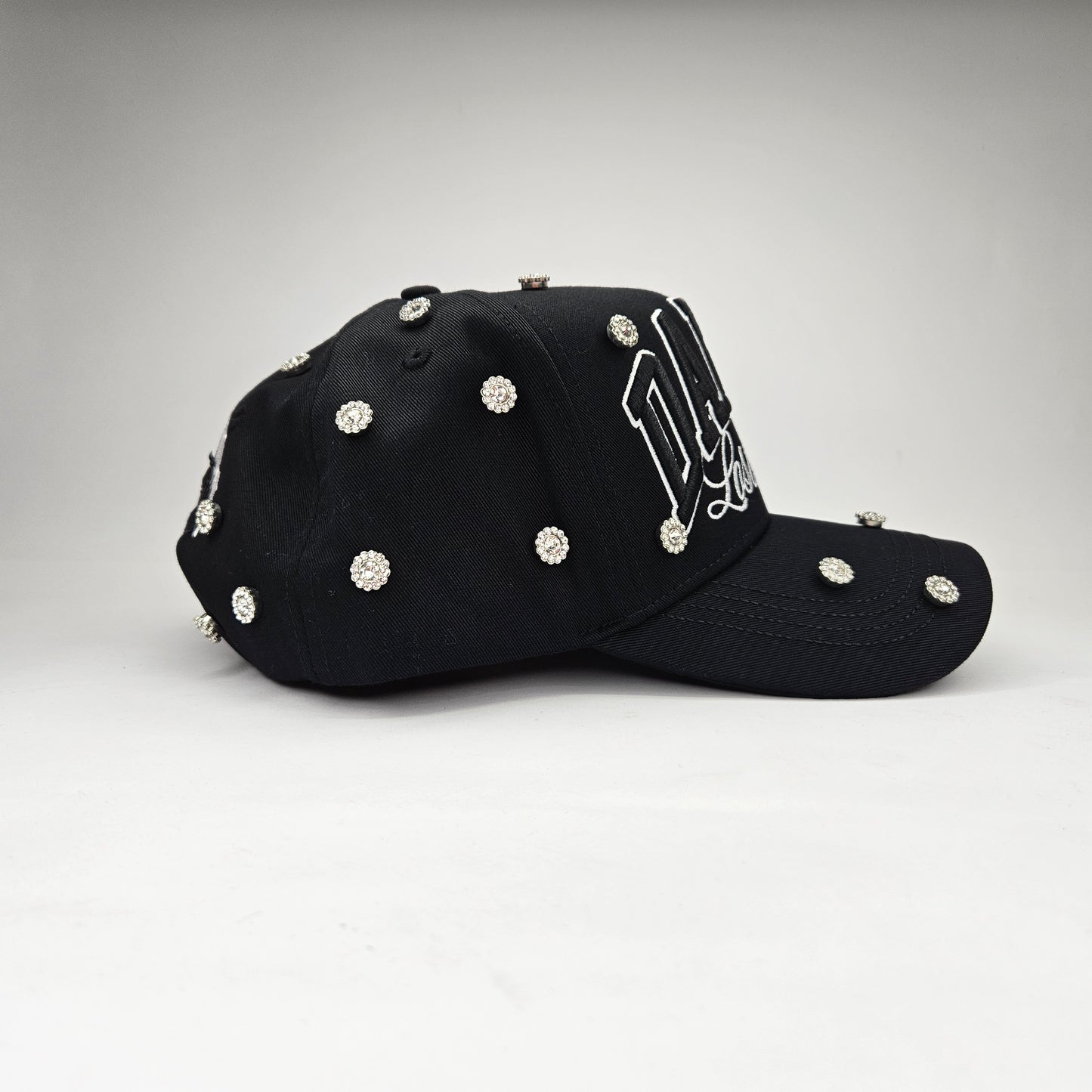 GORRA "DANDY x LOST HILLS" HANDLE WHIT CARE