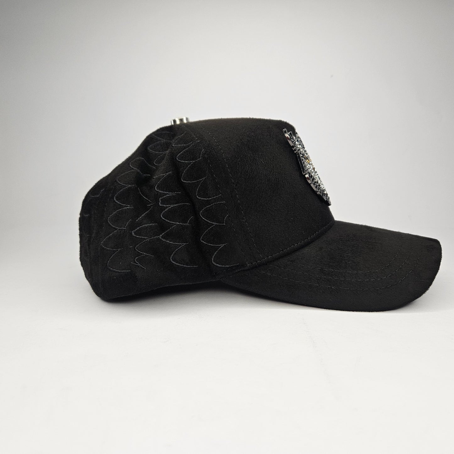 GORRA "BARBAS x LUIS R" EL BÚHO