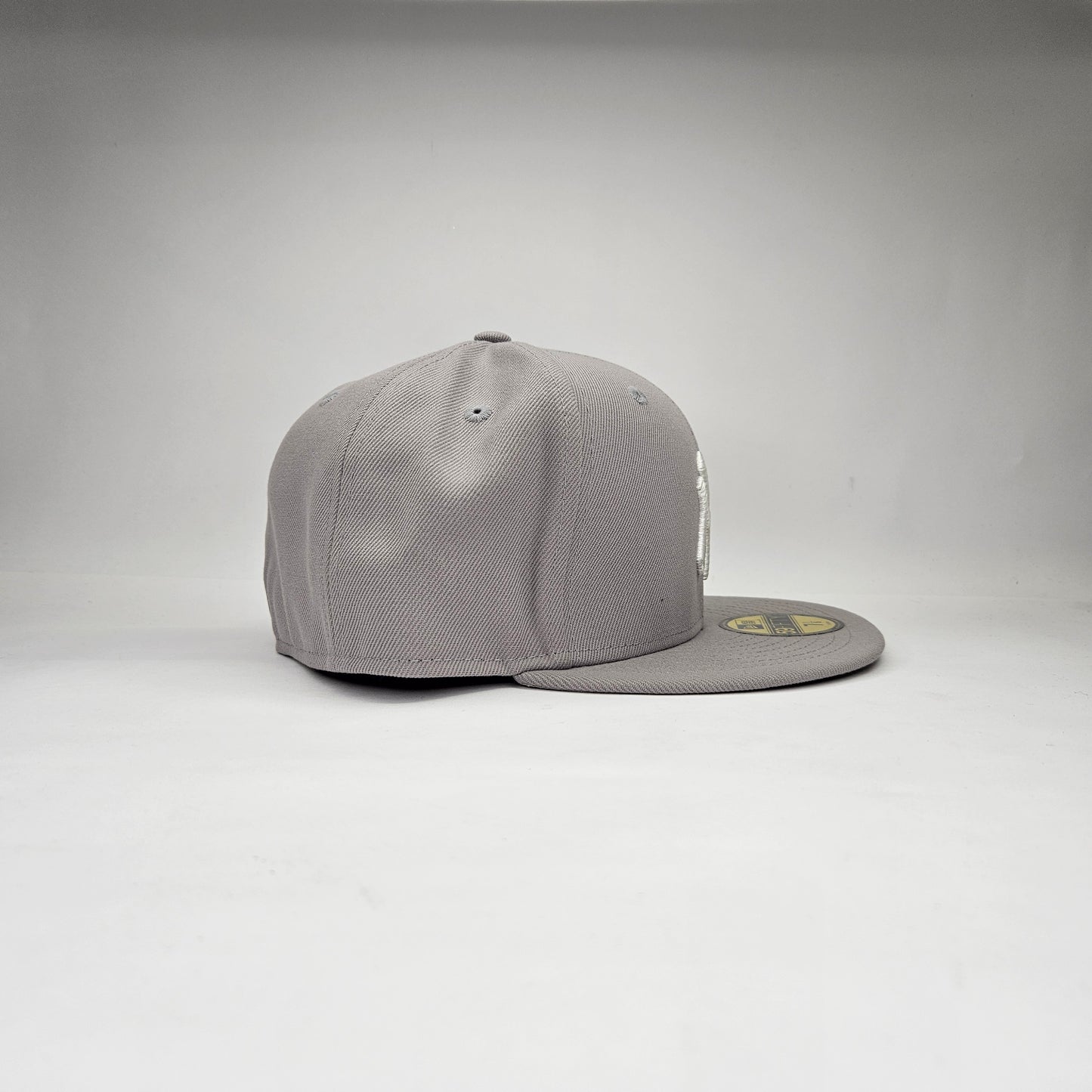 GORRA "NEW ERA" NY GRIS
