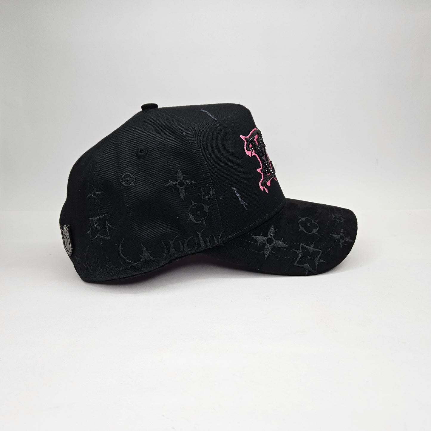 GORRA "MZ" MURAKAMI LV