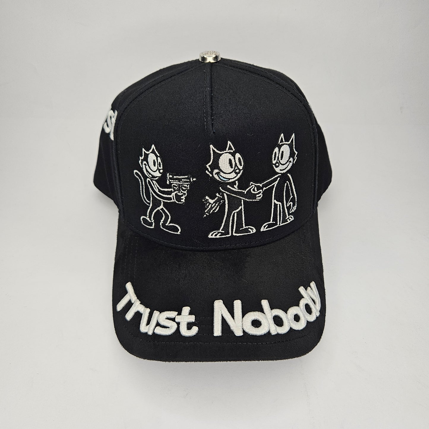 GORRA "BARBAS" NO FRIENDS IN THIS INDUSTRY