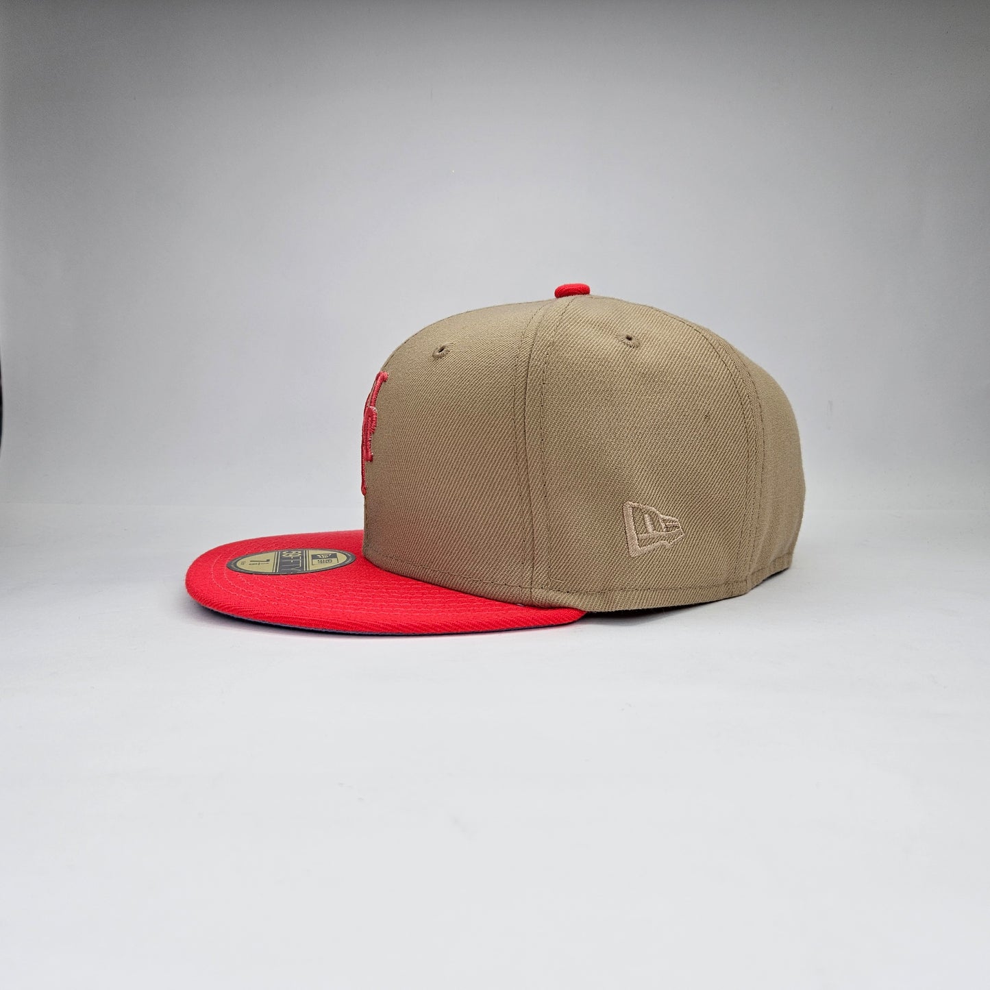 GORRA "NEW ERA" NY KAKI Y ROSA