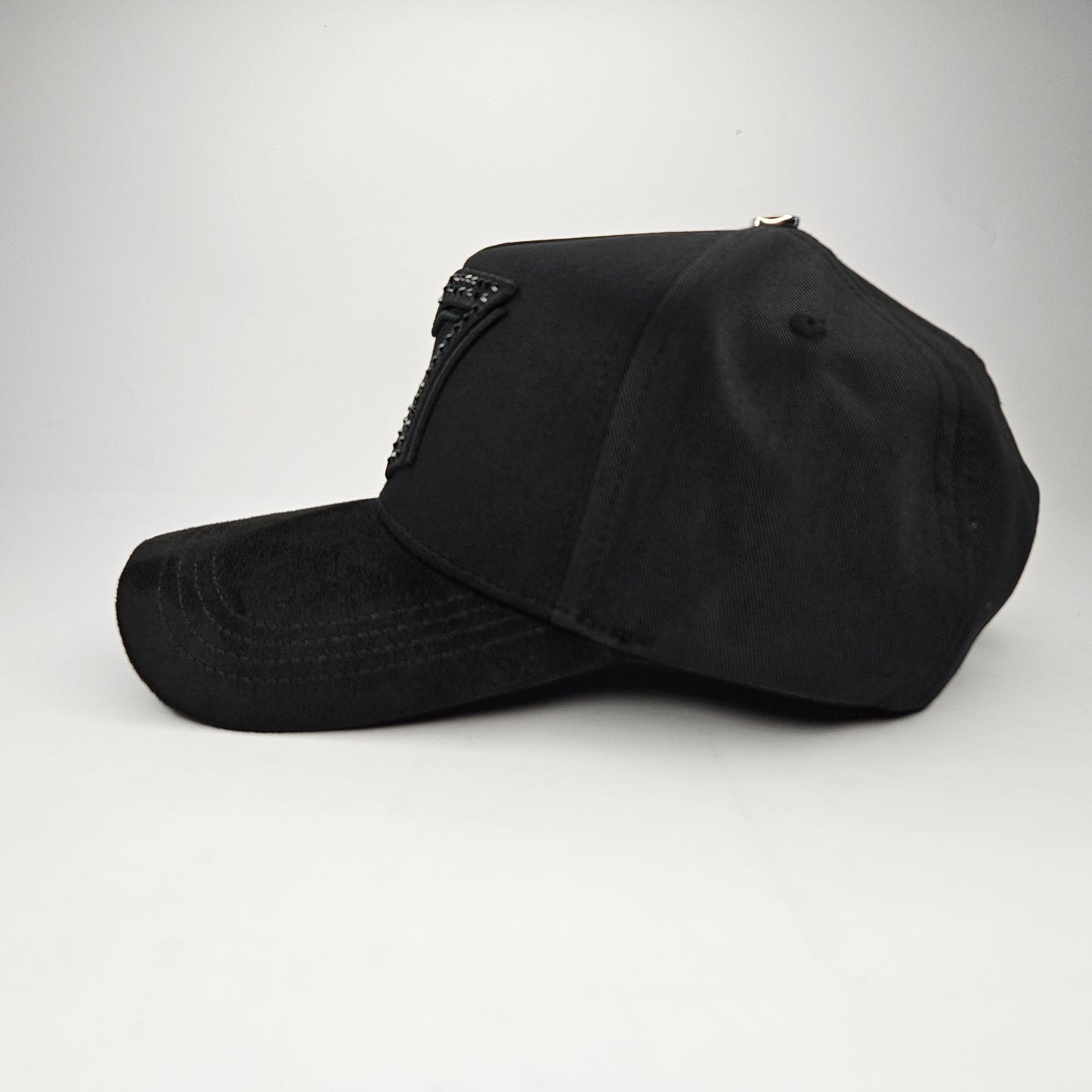 GORRA "BARBAS" 77 TOTAL BLACK