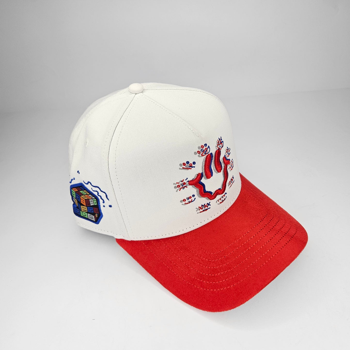GORRA "JC" HAPPY FACE BEIGE RED