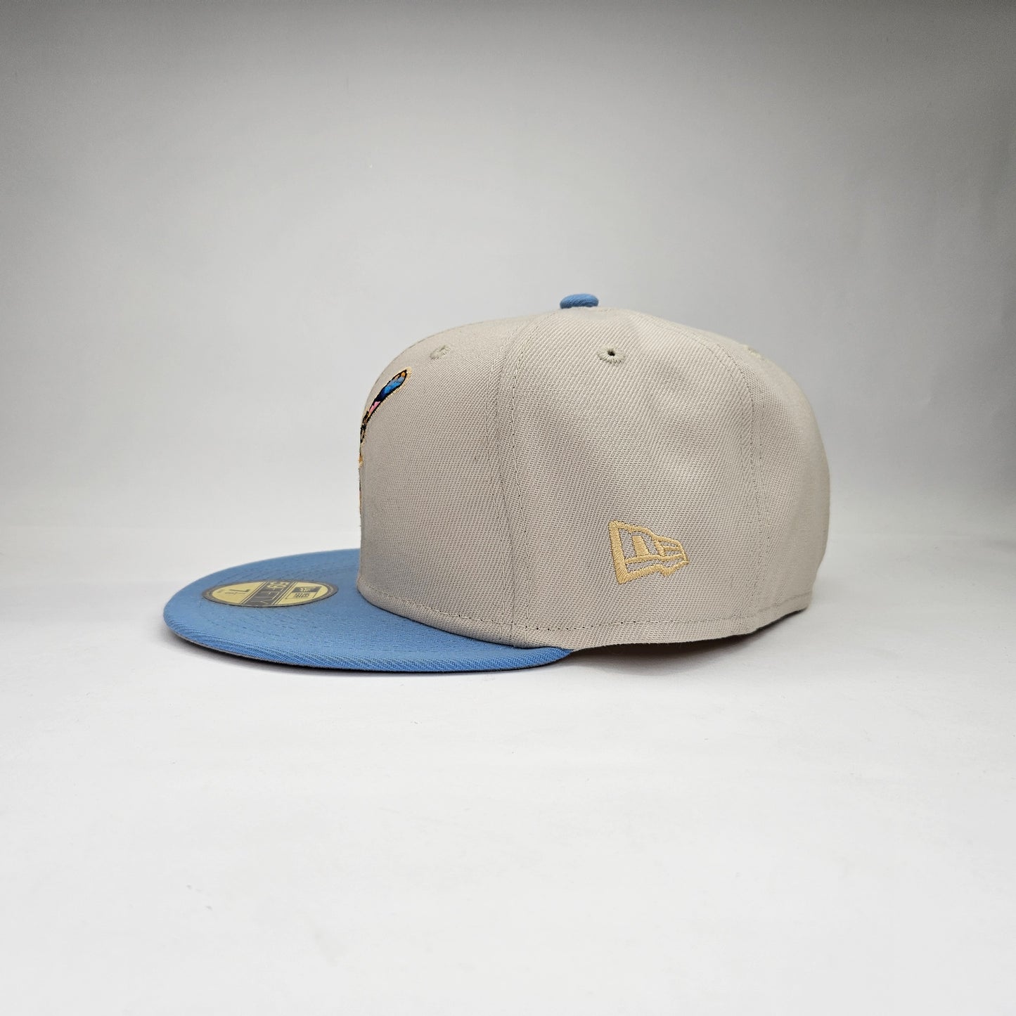 GORRAS "NEW ERA" PADRES DE SD BEIGE Y AZUL