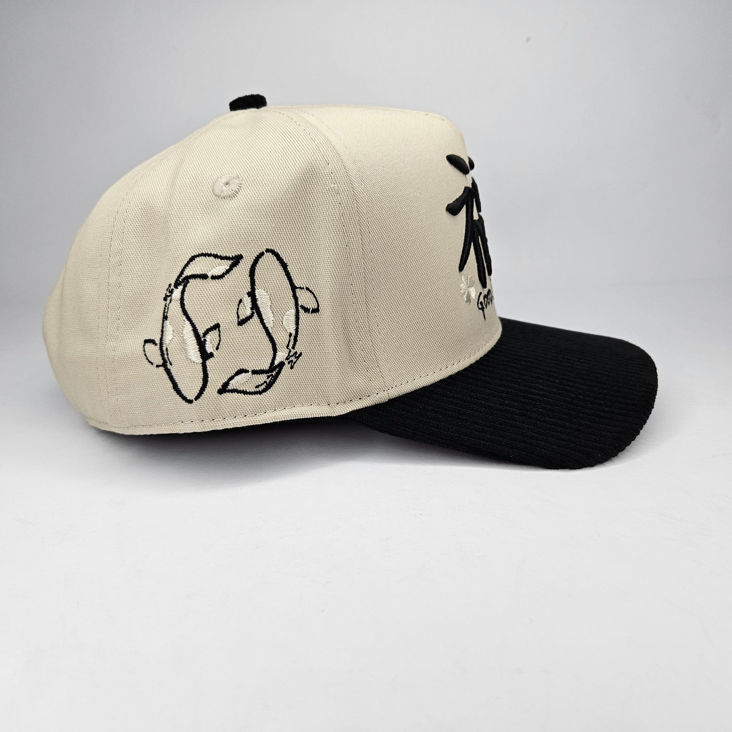 GORRA "JC" GOOD LUCK BEIGE
