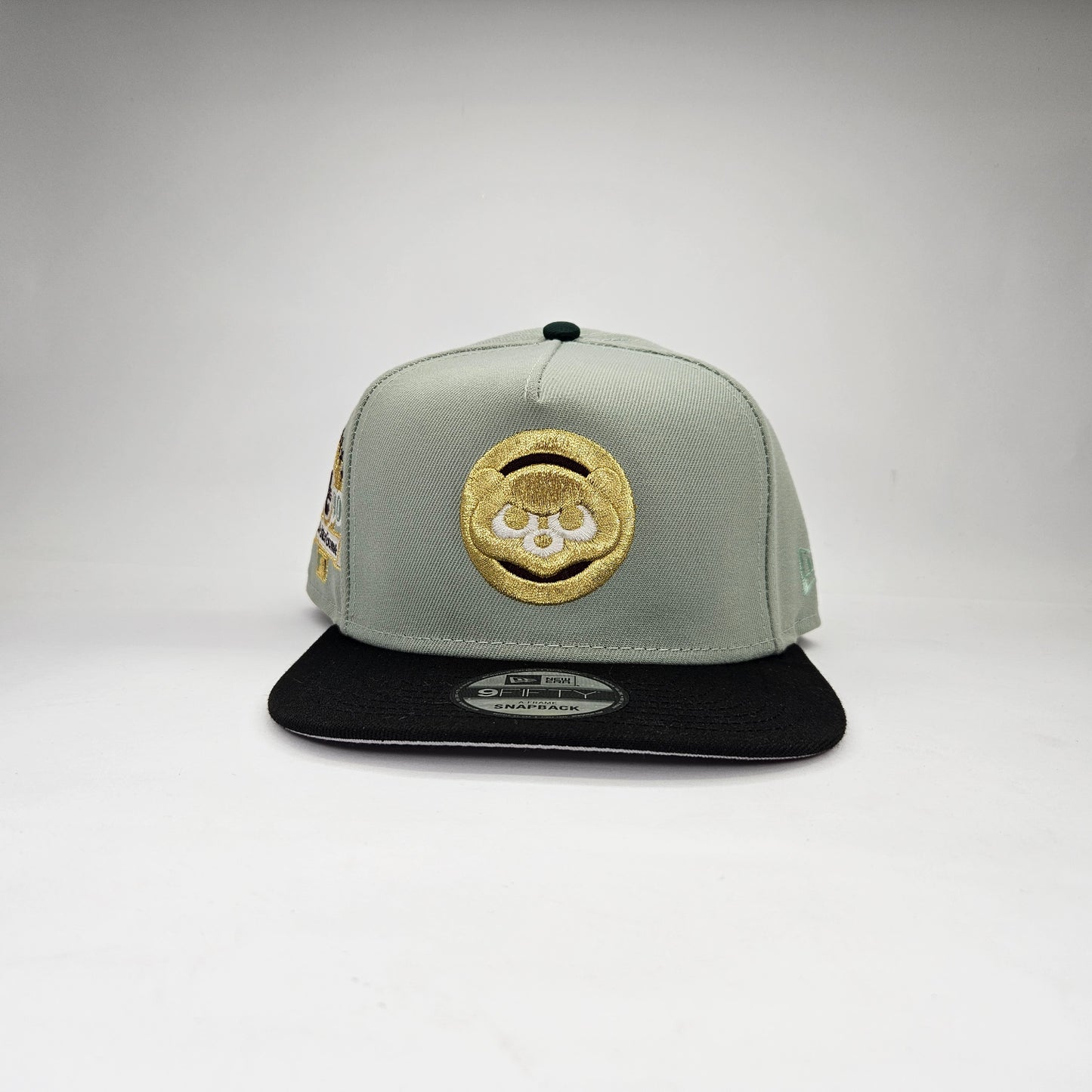 GORRA "NEW ERA" CHICAGO CUBS GRIS