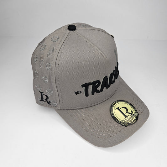GORRA "JC x LUIS R" TRAKAS! GRAY